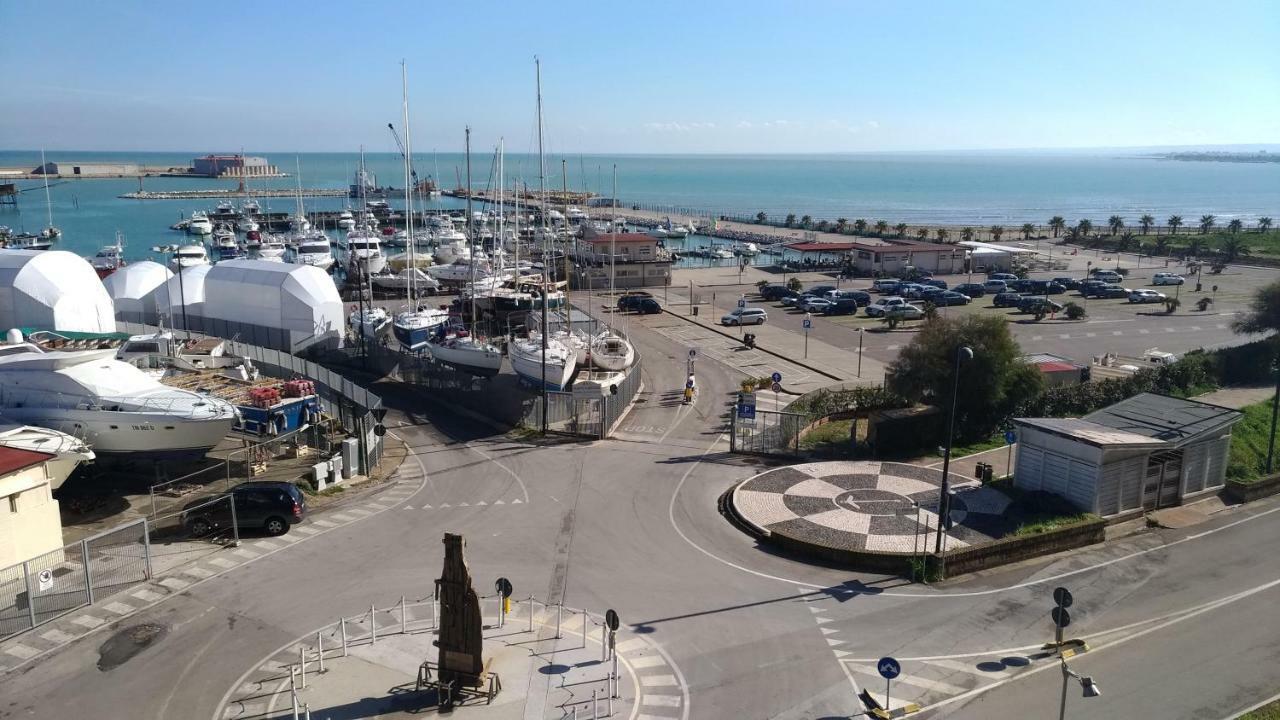 Casa Chiara Imbarco Isole Tremiti Villa Термоли Екстериор снимка